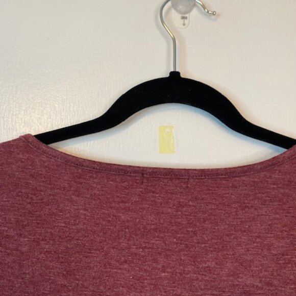 Eachyes red and Lace short sleeve top - Picture 7 of 8